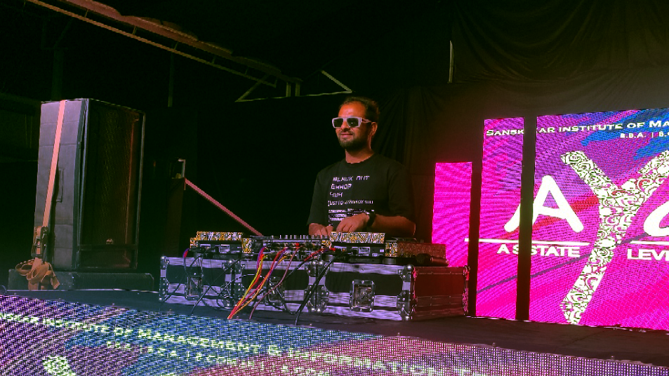 About DJ Dhruv